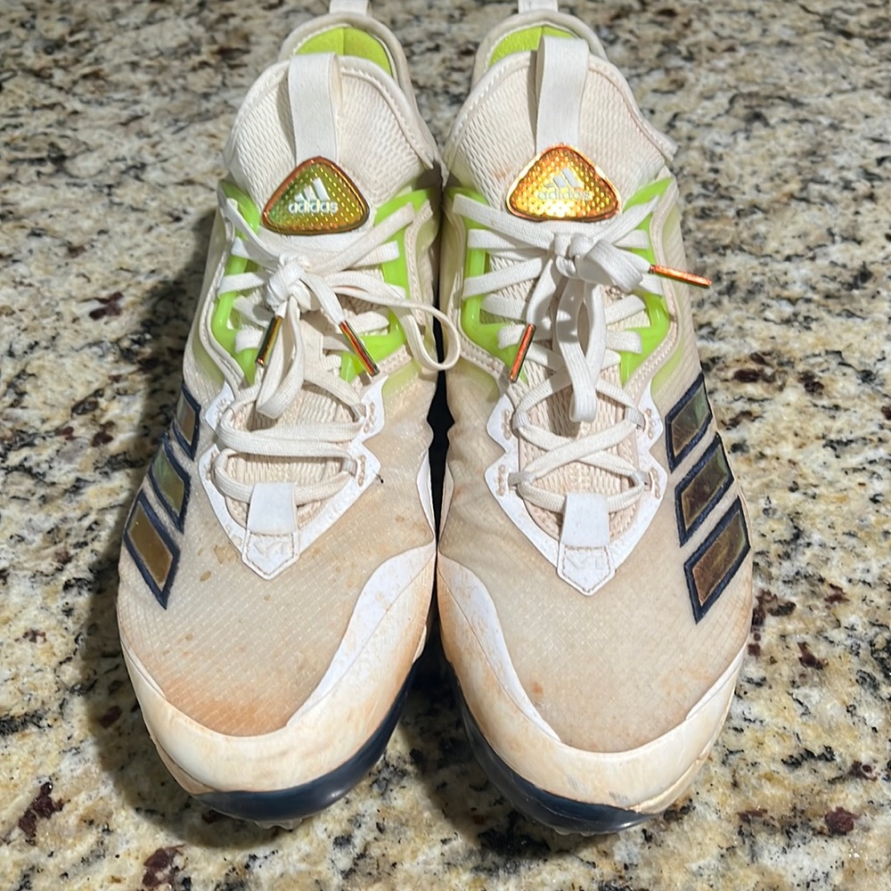 Mens Addidas metal baseball cleats